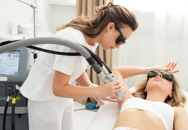 эпиляция подмышек лазером